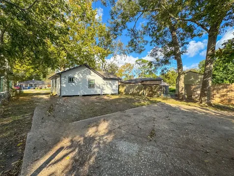 1009 W Snyder Street Alvin TX 77511