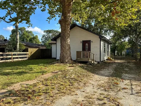 1009 W Snyder Street Alvin TX 77511