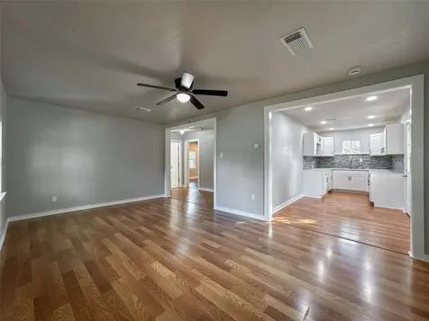 1009 W Snyder Street Alvin TX 77511