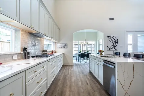 4021 Mcdermed Drive Houston TX 77025