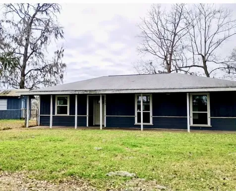 290 E Taylor Lake Circle Livingston TX 77351
