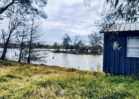 290 E Taylor Lake Circle Livingston TX 77351
