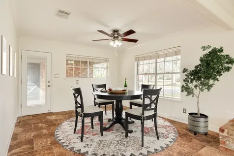 200 Wentworth Drive West Columbia TX 77486