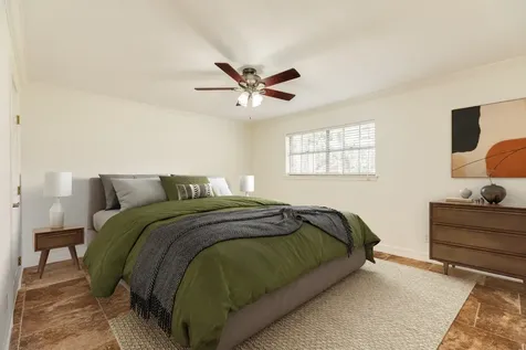200 Wentworth Drive West Columbia TX 77486