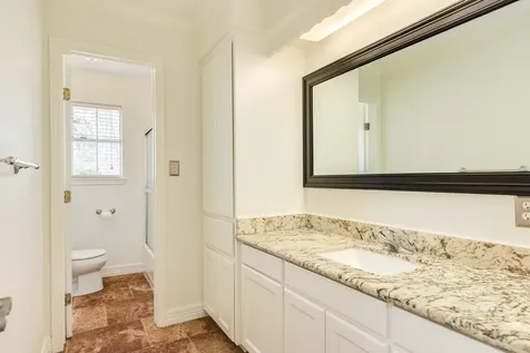 200 Wentworth Drive West Columbia TX 77486