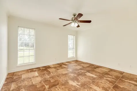 200 Wentworth Drive West Columbia TX 77486
