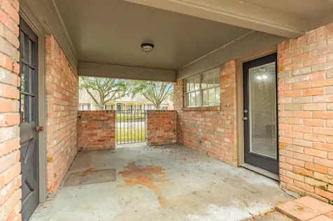 200 Wentworth Drive West Columbia TX 77486