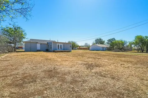 212 NW Avenue I Hamlin TX 79520