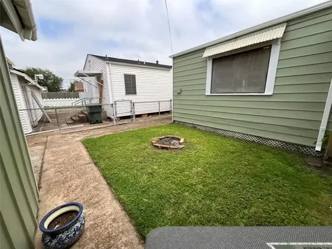 4806 Alamo Drive Galveston TX 77551