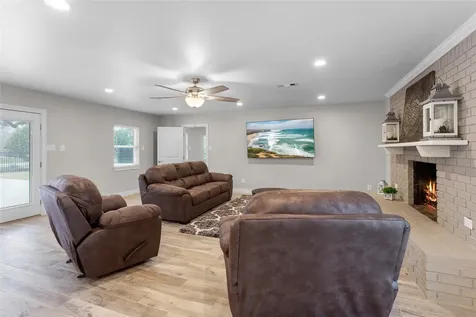 13800 6th Street Santa Fe TX 77517