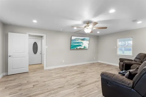 13800 6th Street Santa Fe TX 77517