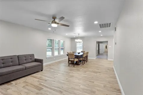 13800 6th Street Santa Fe TX 77517
