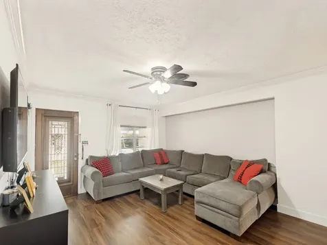 124 Bluebird Lane Pasadena TX 77502