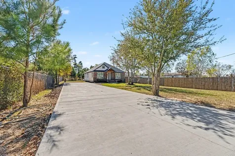 3301 County Road 3479b Cleveland TX 77327