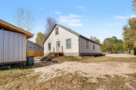 3301 County Road 3479b Cleveland TX 77327