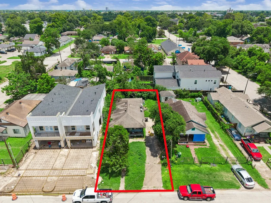 5208 Gano Street Houston TX 77009
