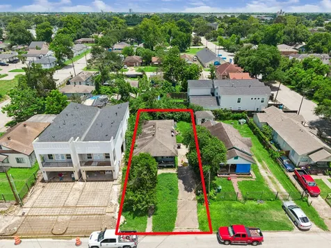 5208 Gano Street Houston TX 77009