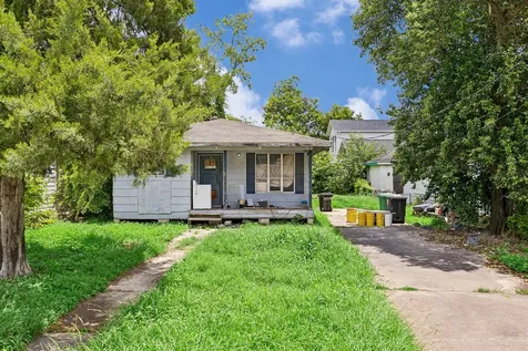 5208 Gano Street Houston TX 77009