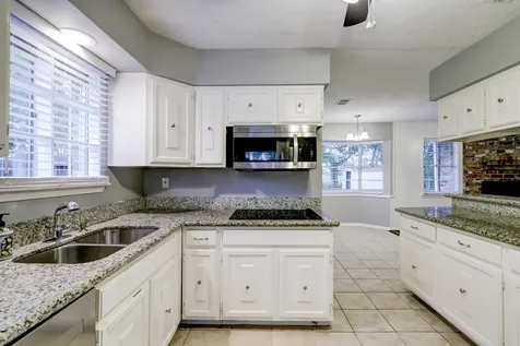 12346 Huntington Venture Drive Houston TX 77099