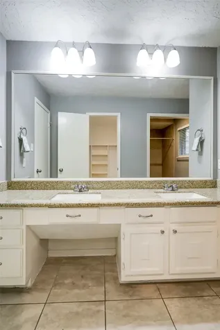 12346 Huntington Venture Drive Houston TX 77099