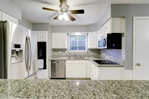12346 Huntington Venture Drive Houston TX 77099