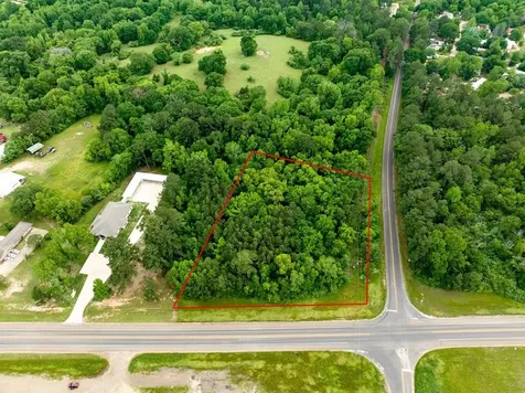 1012 NE Loop 304 Crockett TX 75835
