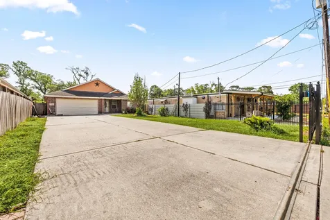 9708 Lockwood Drive Houston TX 77016