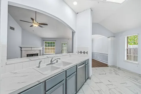 15007 Changing Oak Ridge Court Houston TX 77082