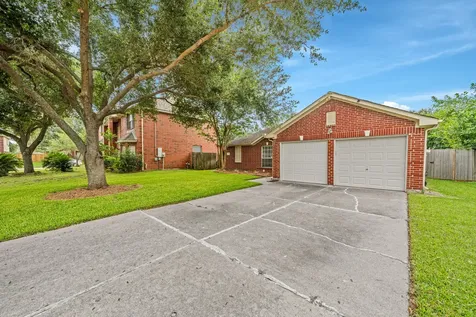 15007 Changing Oak Ridge Court Houston TX 77082