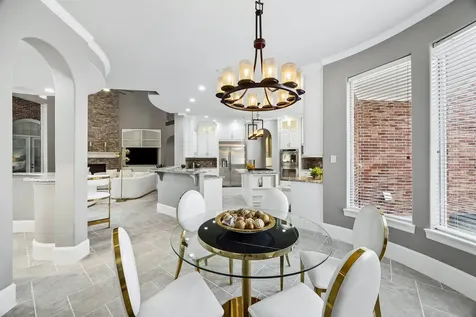 907 Enclave Lake Drive Houston TX 77077