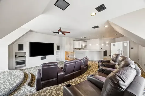 907 Enclave Lake Drive Houston TX 77077