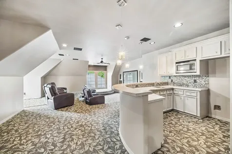 907 Enclave Lake Drive Houston TX 77077
