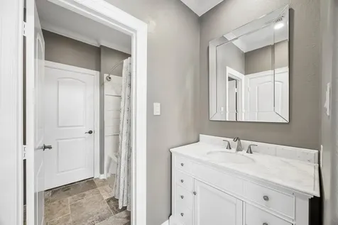 907 Enclave Lake Drive Houston TX 77077