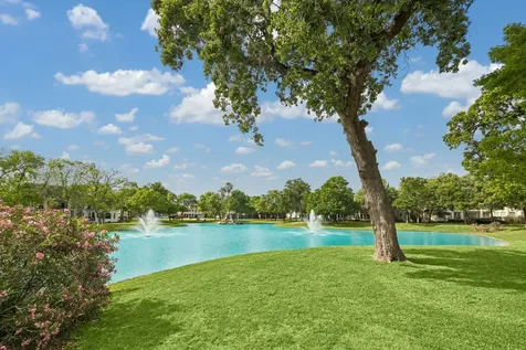 907 Enclave Lake Drive Houston TX 77077