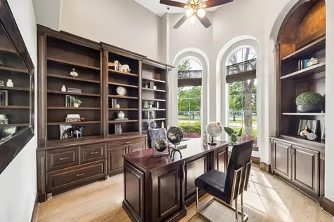 907 Enclave Lake Drive Houston TX 77077