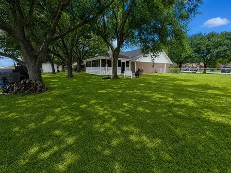 809 John Albert Drive East Bernard TX 77435