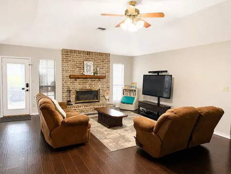 809 John Albert Drive East Bernard TX 77435