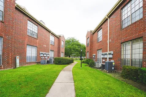 8055 Cambridge Street 17 Houston TX 77054