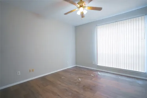 8055 Cambridge Street 17 Houston TX 77054