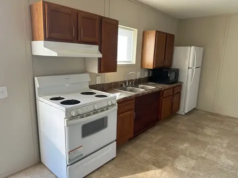 1301 Avenue A 15 Sweeny TX 77480