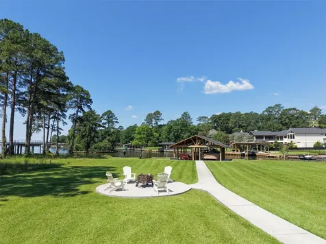 12881 Bruce Road Willis TX 77318