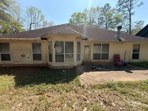 606 West Lane Huntsville TX 77340