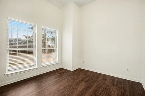 1601 Oak Place Court Pearland TX 77581