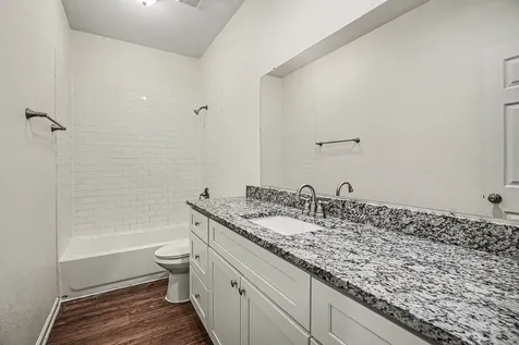 1601 Oak Place Court Pearland TX 77581