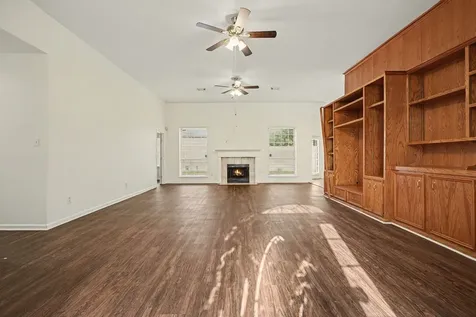 1601 Oak Place Court Pearland TX 77581