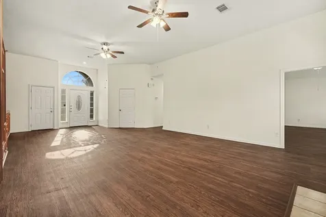 1601 Oak Place Court Pearland TX 77581