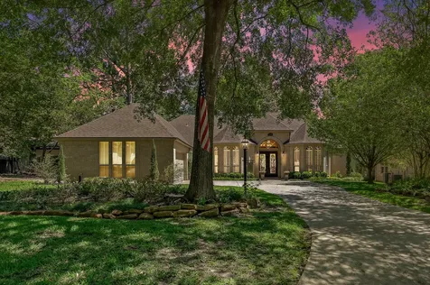 191 Springs Edge Drive Conroe TX 77356
