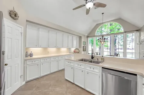 191 Springs Edge Drive Conroe TX 77356