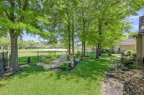 191 Springs Edge Drive Conroe TX 77356