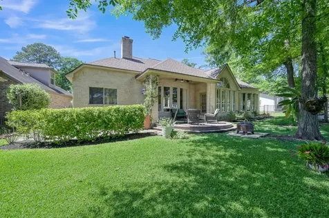 191 Springs Edge Drive Conroe TX 77356
